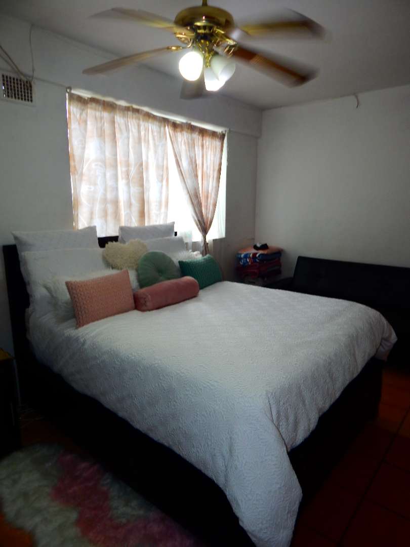 2 Bedroom Property for Sale in Rustenburg North West